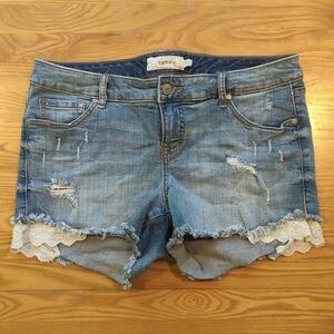 Torrid shorts lace embellished